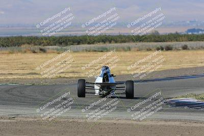 media/Oct-15-2023-CalClub SCCA (Sun) [[64237f672e]]/Group 5/Qualifying/